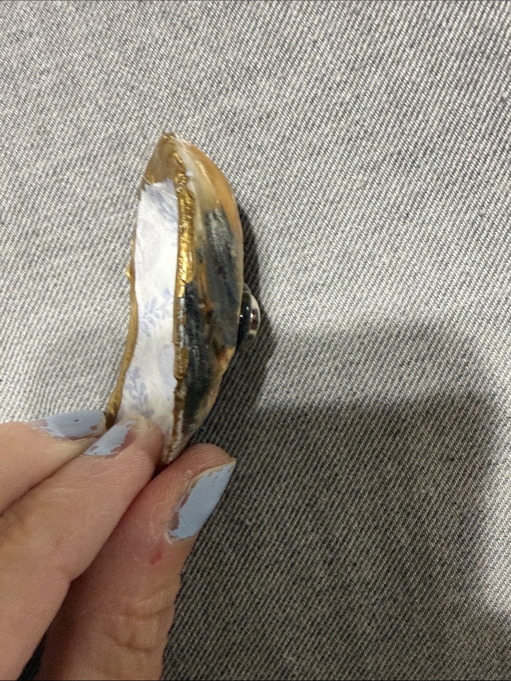Handmade Blue Patterned Shell Magnet - Picture 6 of 6
